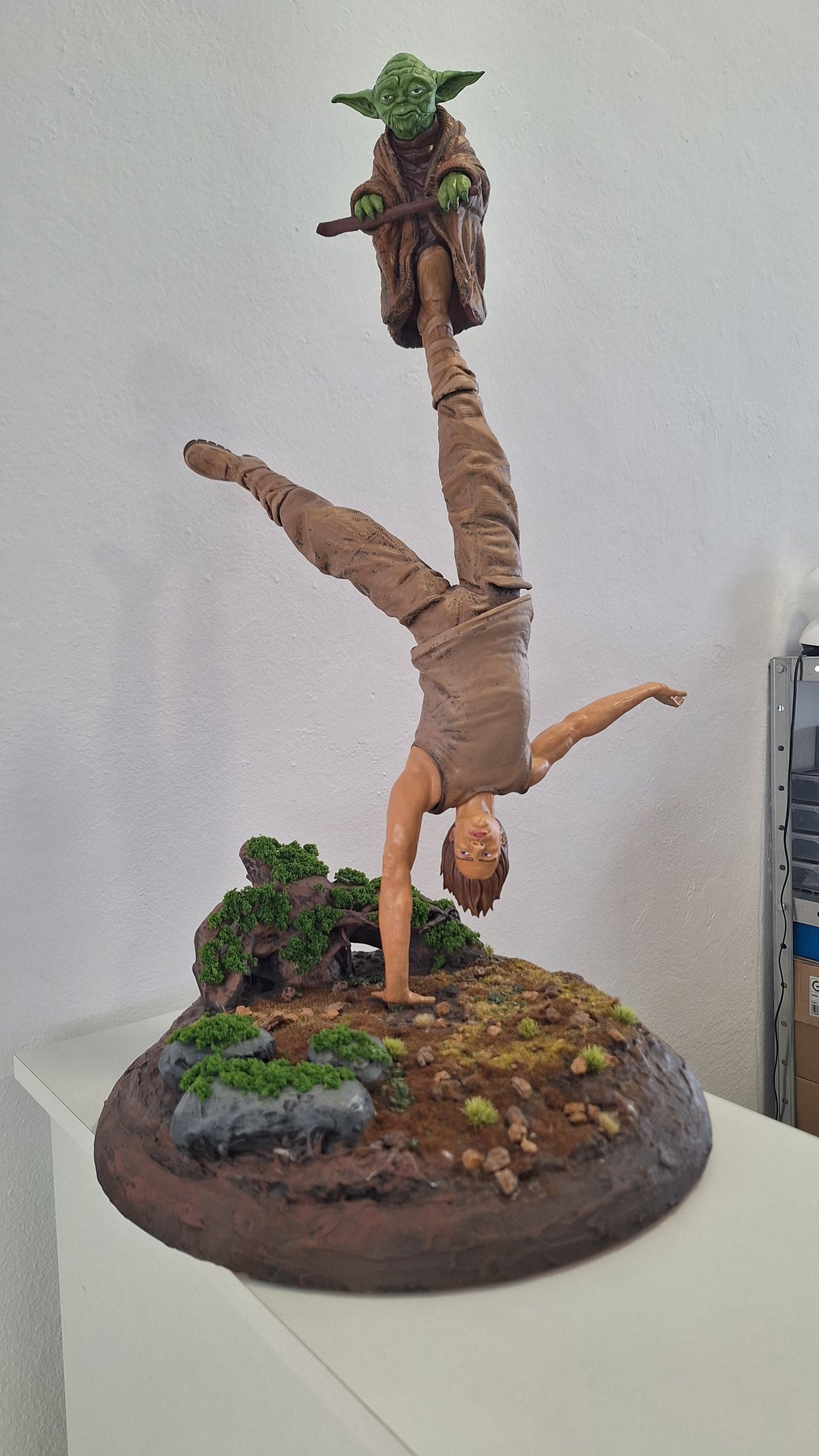 Figura con diorama - Luke y Yoda